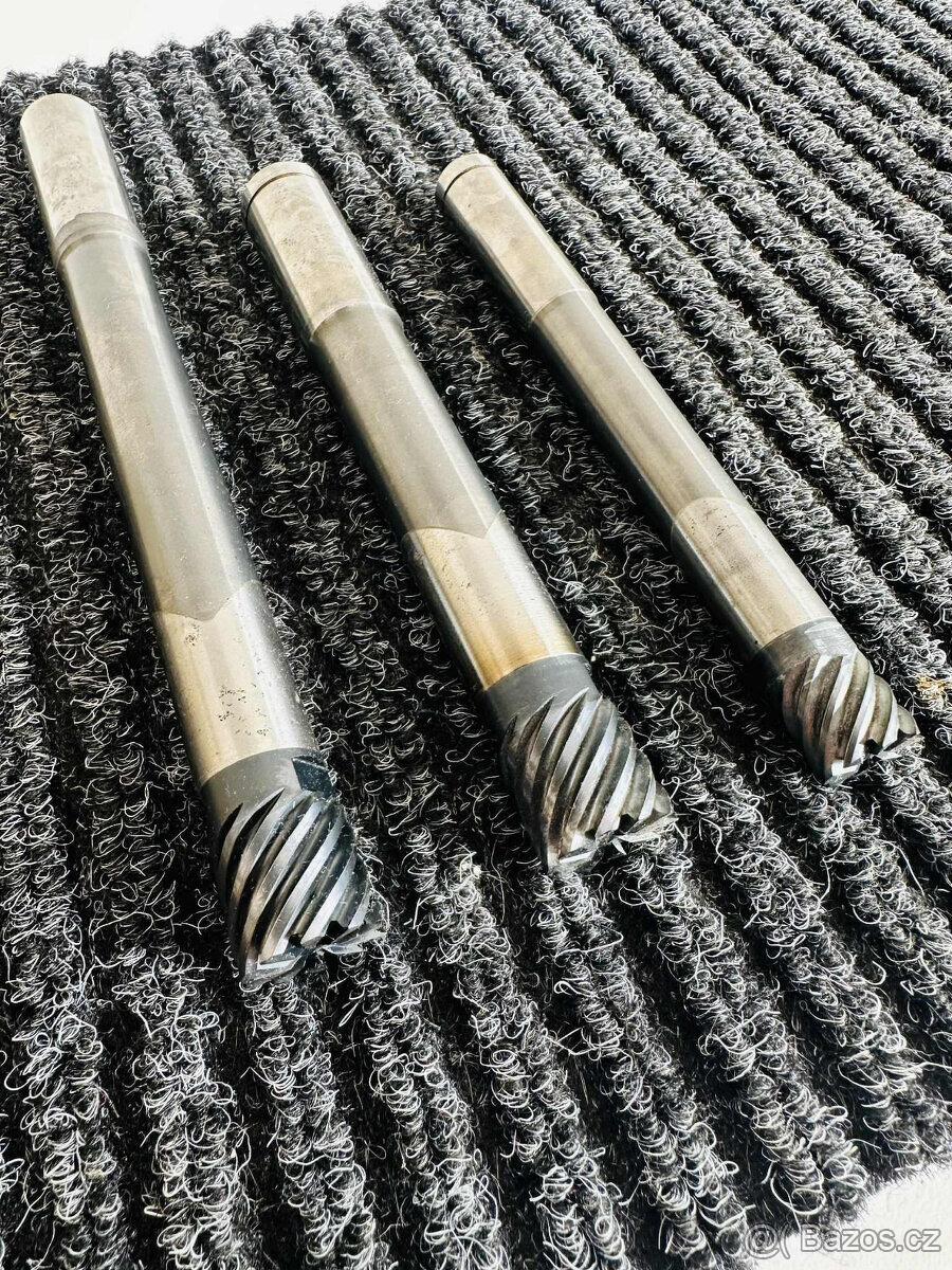 Šroubovací frézy ⌀ 16 a ⌀ 20 ( použité ) - 4