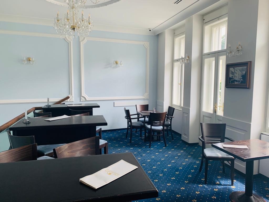 Vybavení kavárny - židle TON - 4