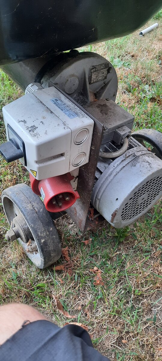 Šnekový podavač - 4