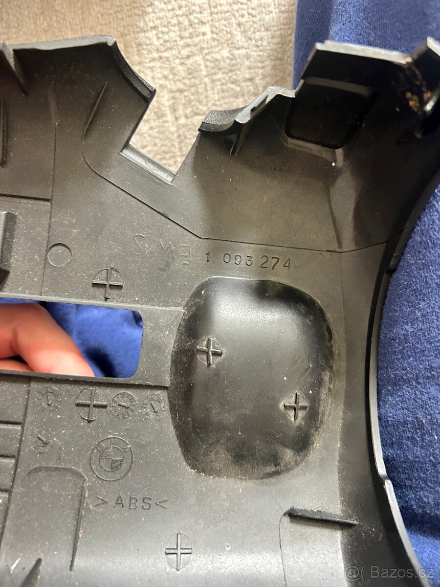 Kryt kolem volantu e36 - 4