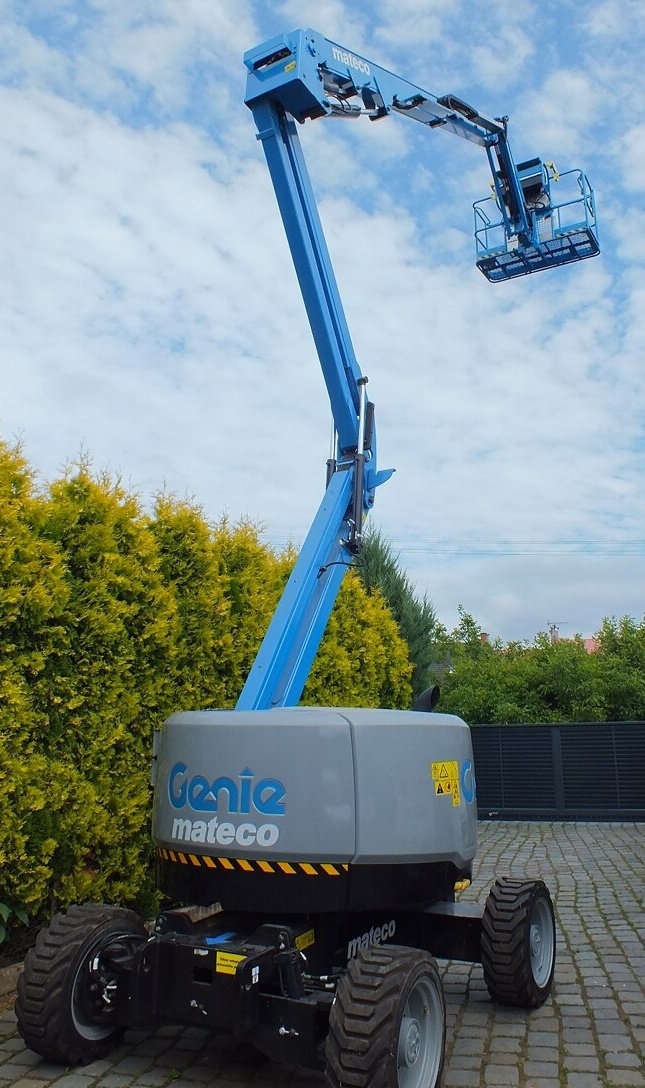 zánovní 15.86m/454kg plošina 4x4 diesel kloub Genie Z45 - 4