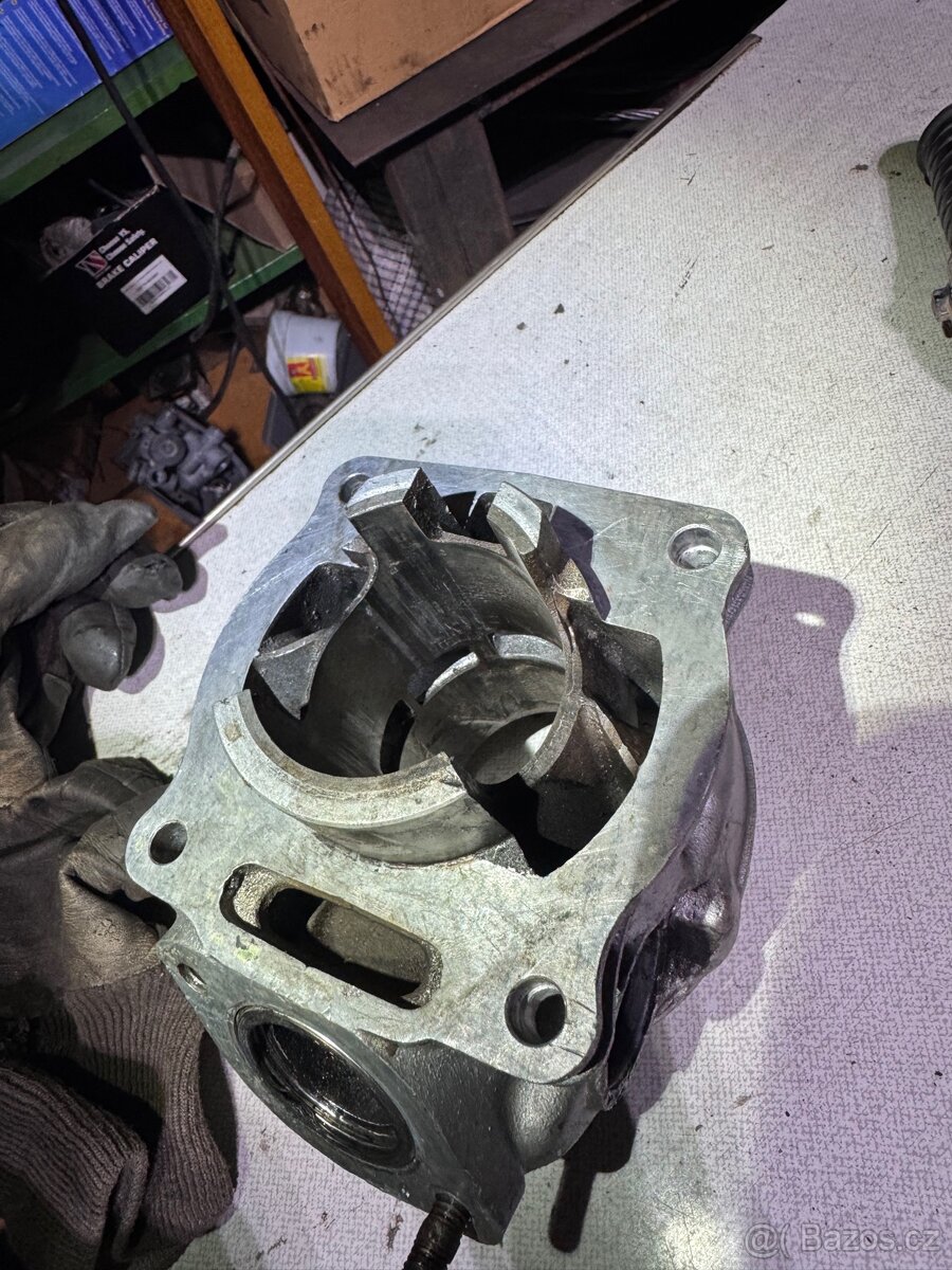 Yamaha dt 125 válec na výbrus - 4