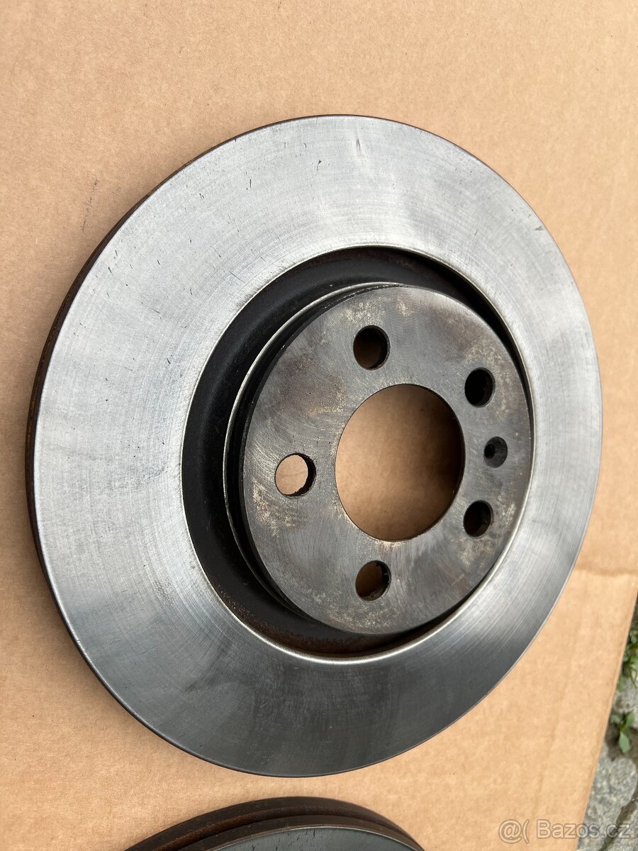 zánovní přední + zadní brzdy na škodu octavii 1 - 4