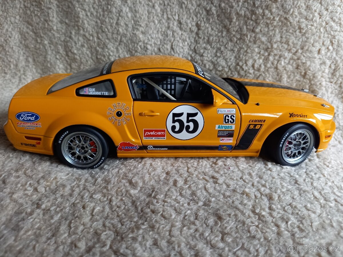 Prodám Ford Mustang GT - 1:18 -AutoArt,použitý,limitovaný - 4