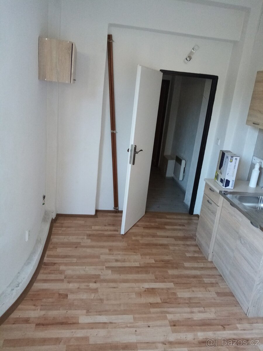 Pronajmu MINI Garsonku v Děčíně - 4