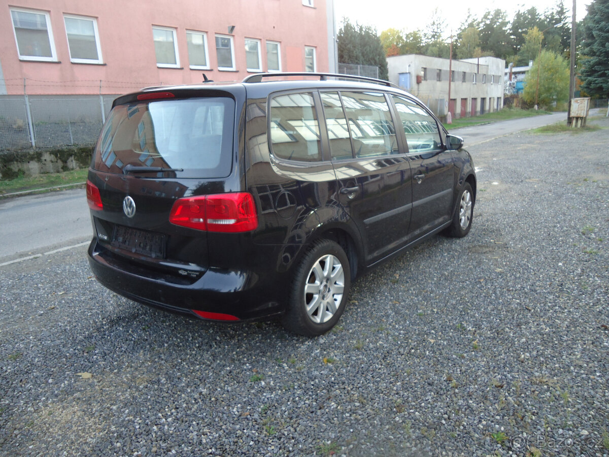 VW Touran 1,2 TSi 77 KW, MODEL 2012 - 4
