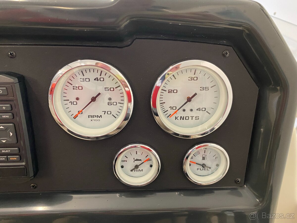 QUICKSILVER 505 CABIN - 4