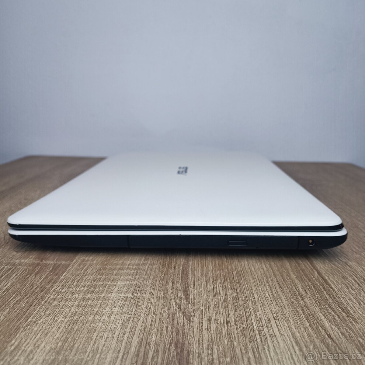 Velký Notebook ASUS - 4