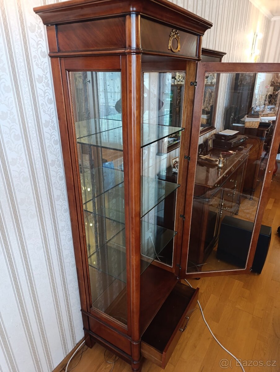 Prosklená vitrína - 4