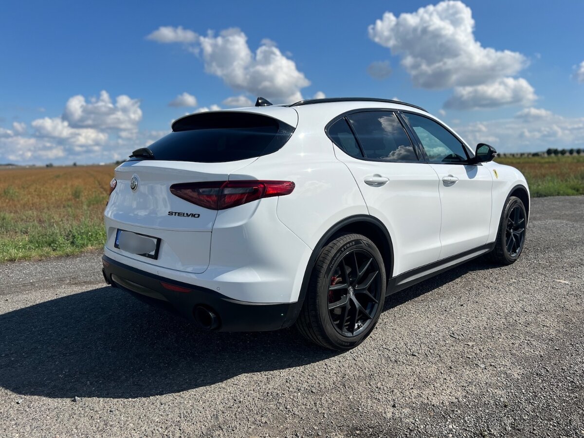 Alfa Romeo Stelvio 2.0T Q4 / 206kW, 4x4 - Zlevněno - 4