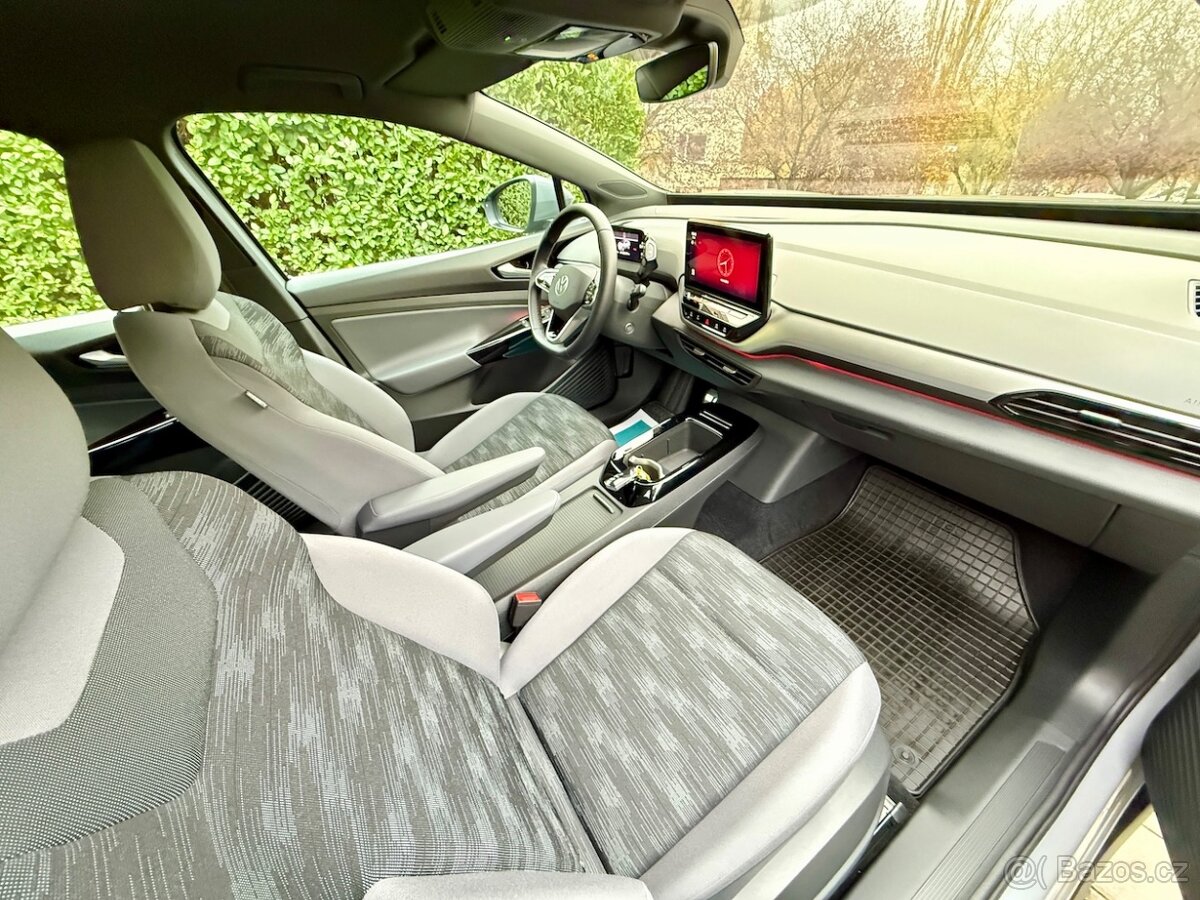 VW ID.4 Pro Performance 150kW 77kWh Koup.ČR 15.000km 11/2023 - 4