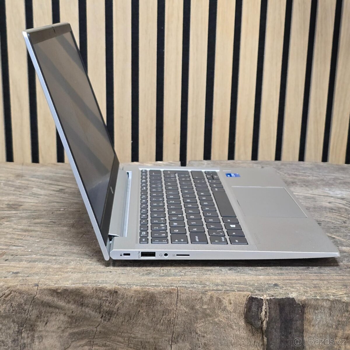 19) HP ProBook 430 G8 - 13,3" FHD, i5-1135G7,16GB,512GB SSD - 4