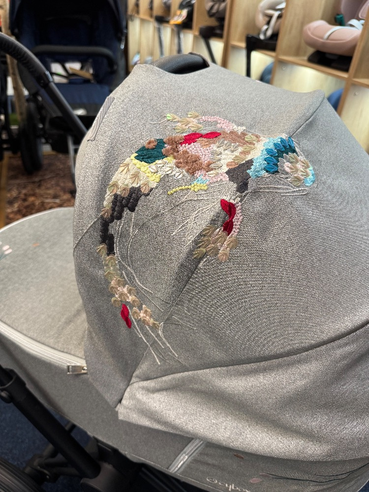 Cybex Priam 2021 Koi - Podvozek Matt Black 2v1 - 4