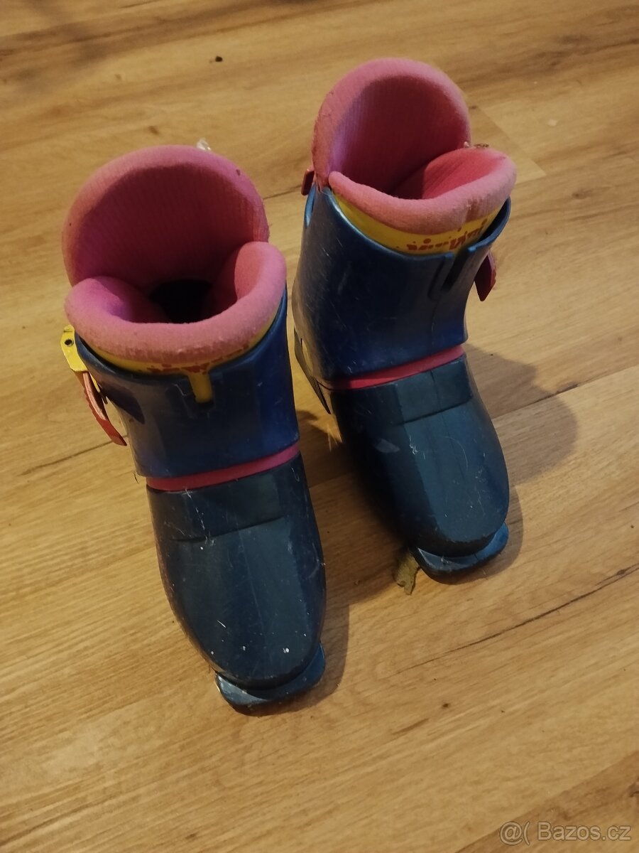 Dětské lyže a lyžáky - 4