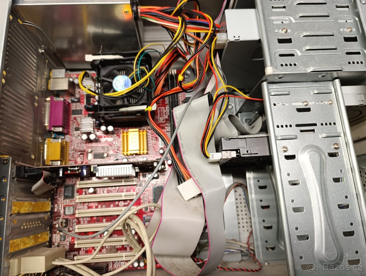 starý počítač celeron 2,6ghz - 4