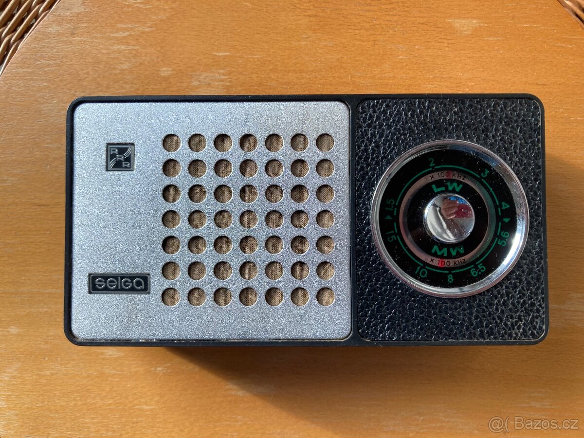 Retro rádia - 4