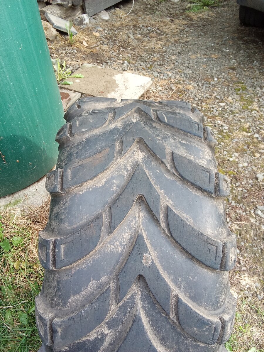Pneu 25x10-12