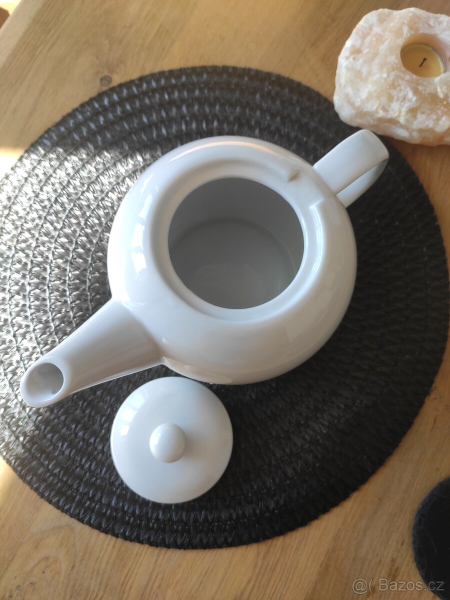 Bílá porcelánová konvice NOVÁ - 4