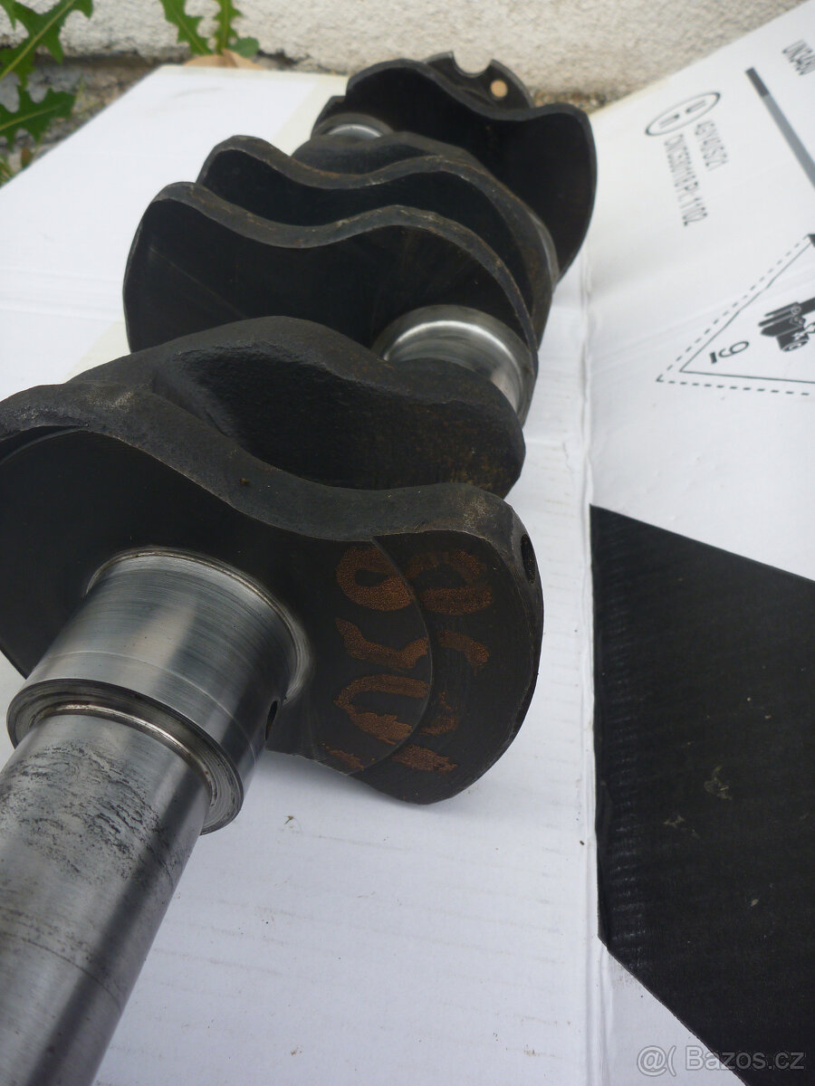kliková hřídel škoda 440,felicie,octávie - 4