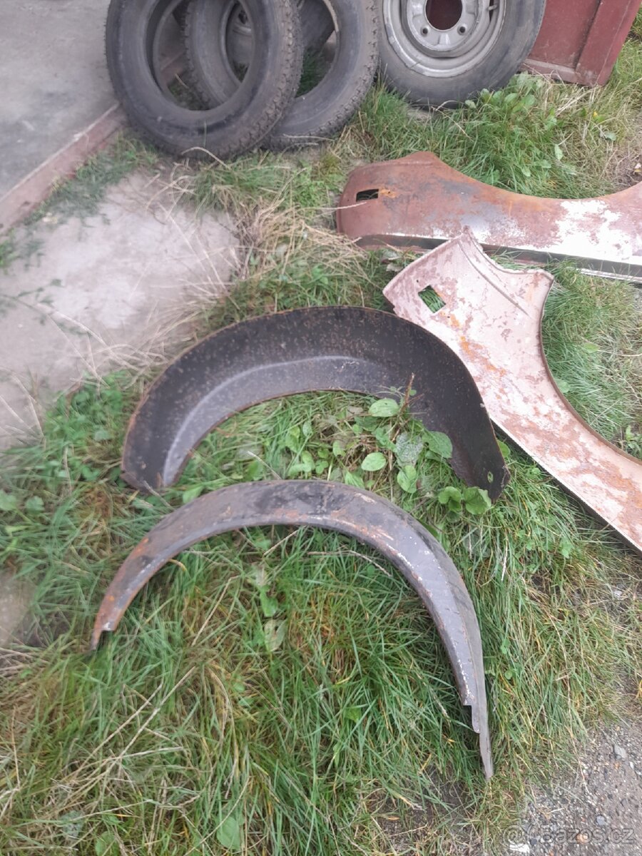 Přední blatníky wartburg 353 - 4