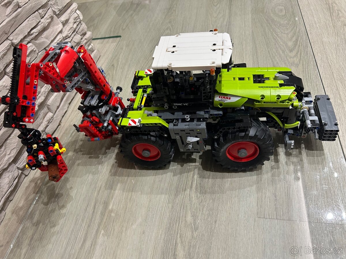 LEGO Technic 42054 Claas Xerion 5000 Trac VC - 4