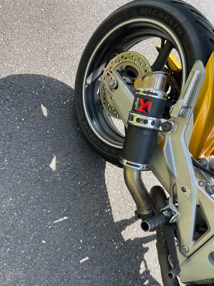 Honda Hornet CB600F - 4