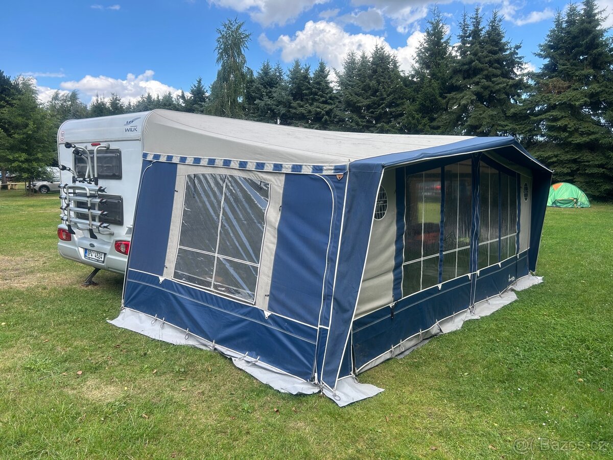 Karavan Wilk S3 490 (2010), 1400 kg, předstan - 4