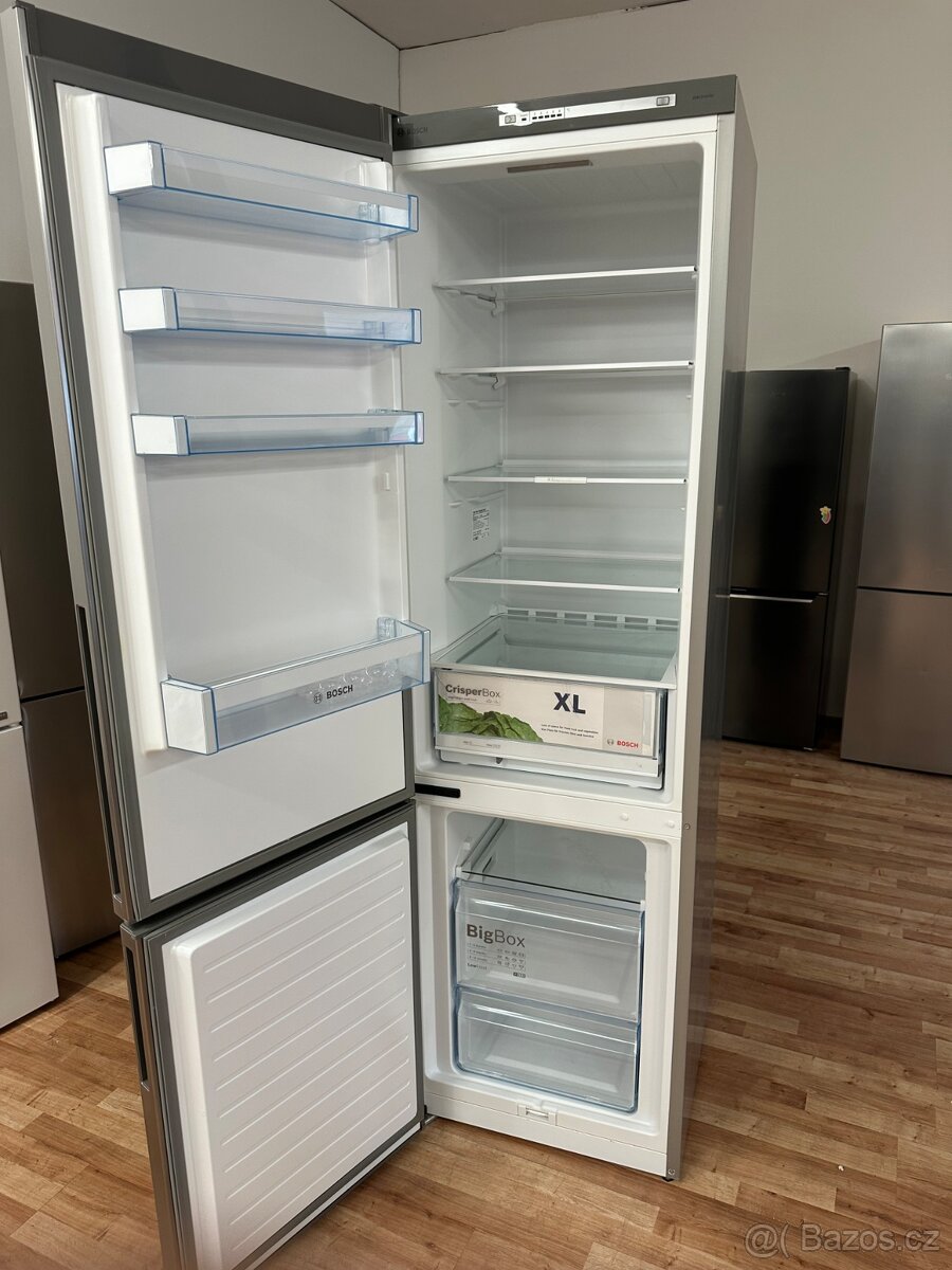 Lednice s mrazákem Bosch (112) - 4