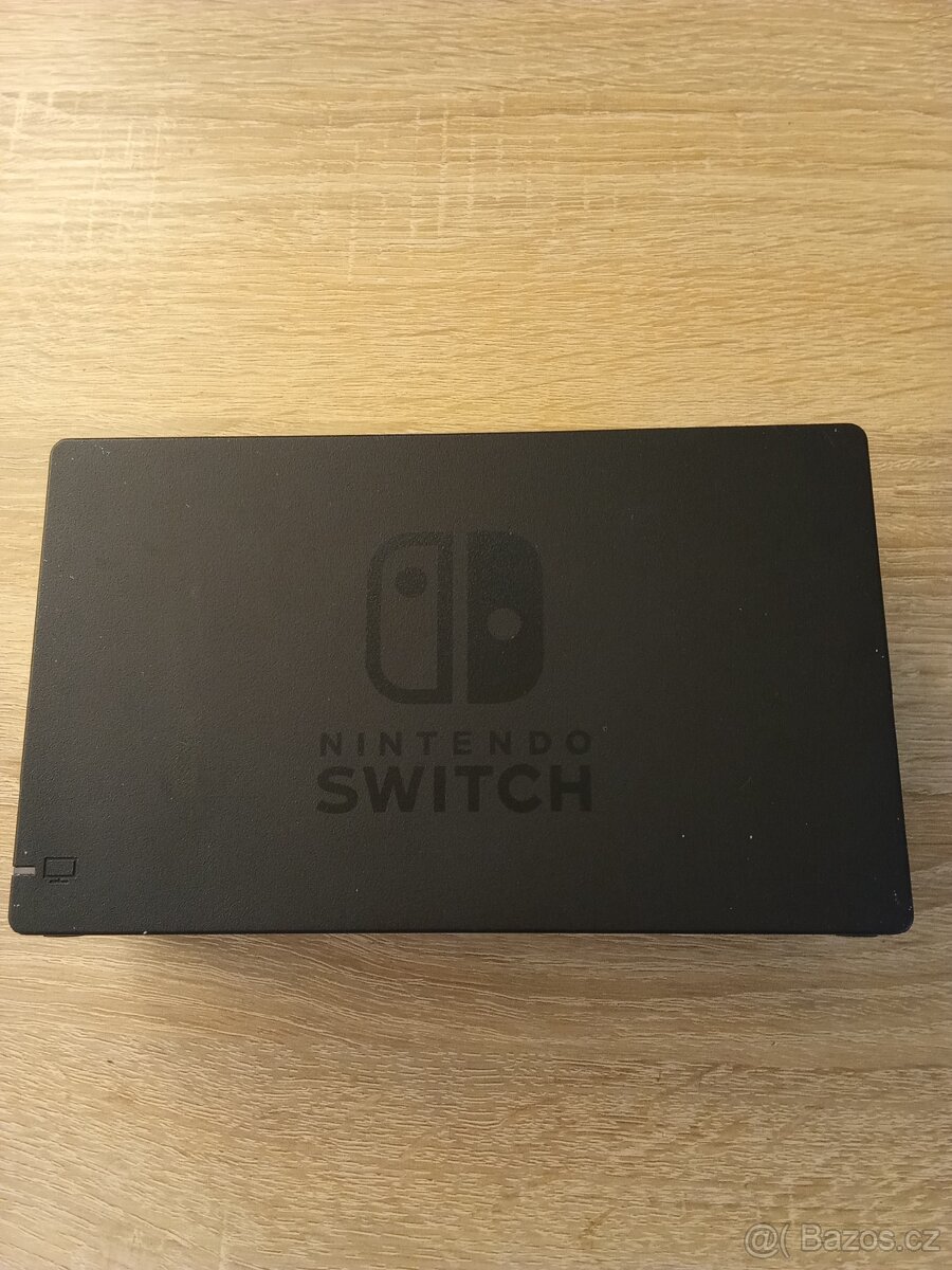 Nintendo switch+příslušenství - 4