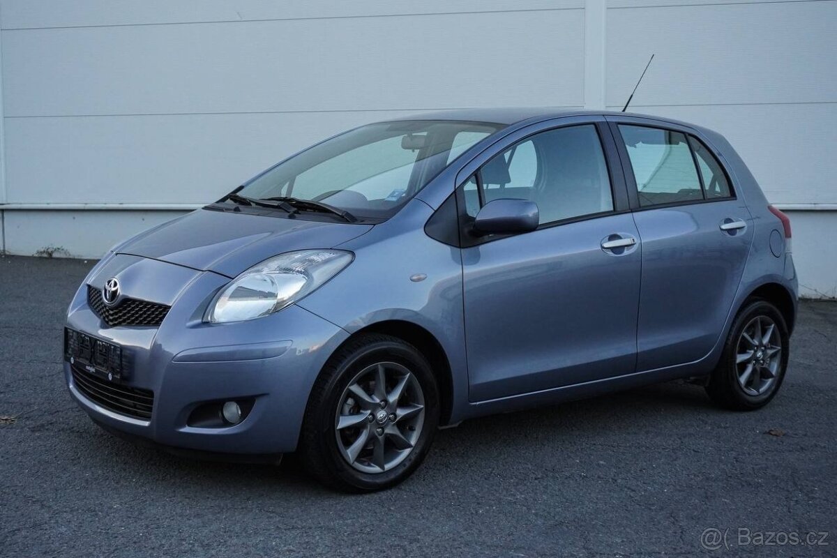 Toyota Yaris 1.3 AUTOMAT - 4