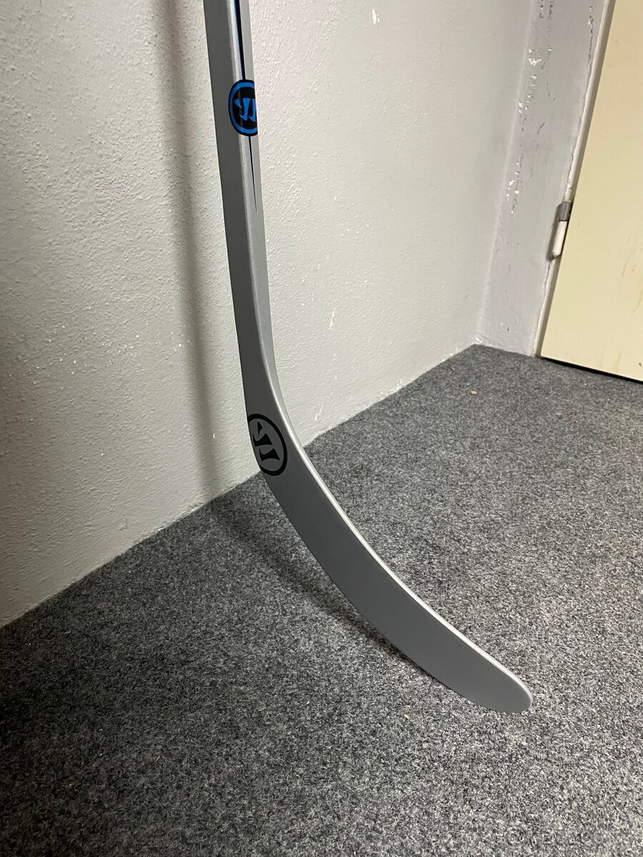 Nová kompozitová hokejka WARRIOR DYNASTY AX5 LT - 4