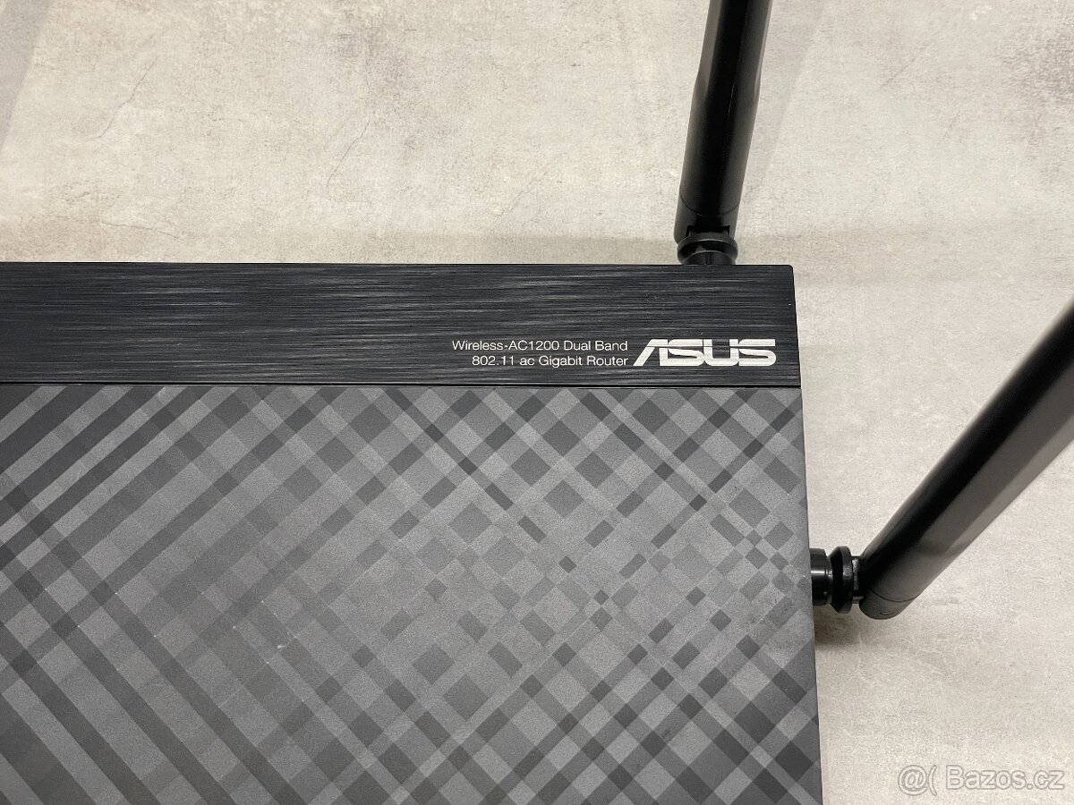 📶 Wi-Fi router ASUS RT-AC1200G+ - 4