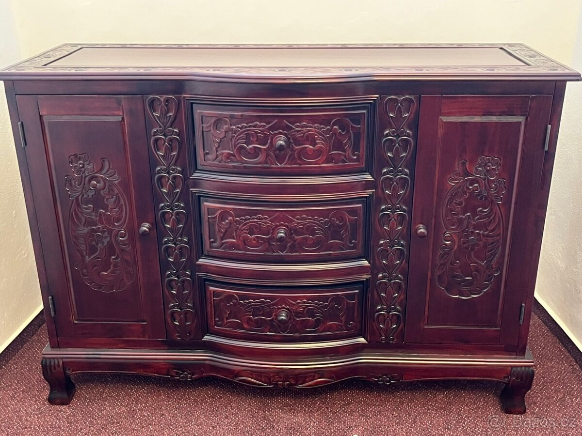 Prodám vybavení vinotéky, vinárny - 4