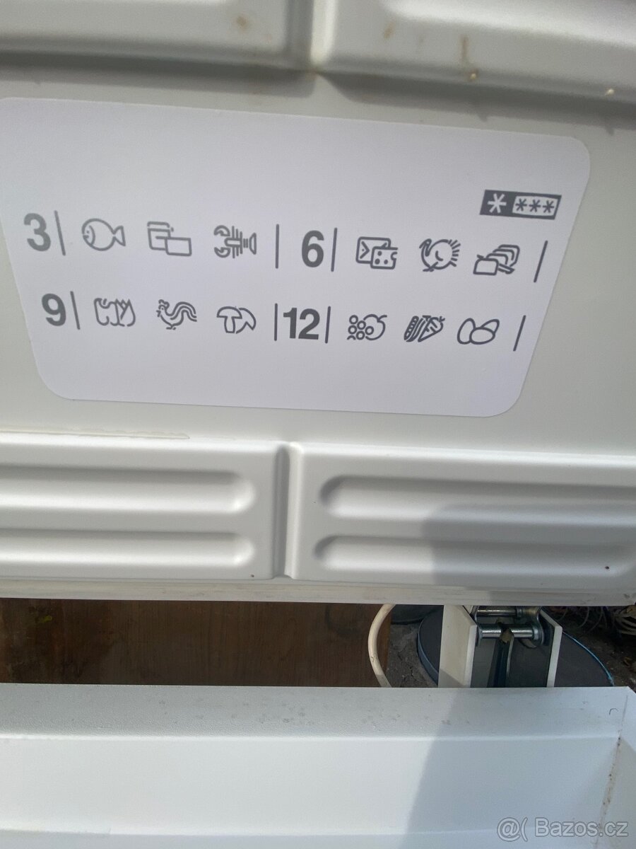 MRAZÁK - ELECTROLUX - 300 L - 4