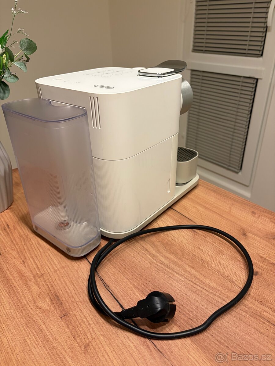 kávovar Nespresso Gran Lattissima - 4