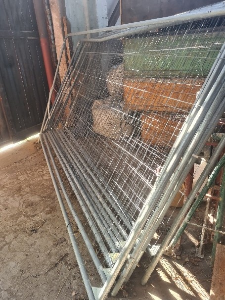 Soubor stavebního nářadí a stavebních hmot - 4