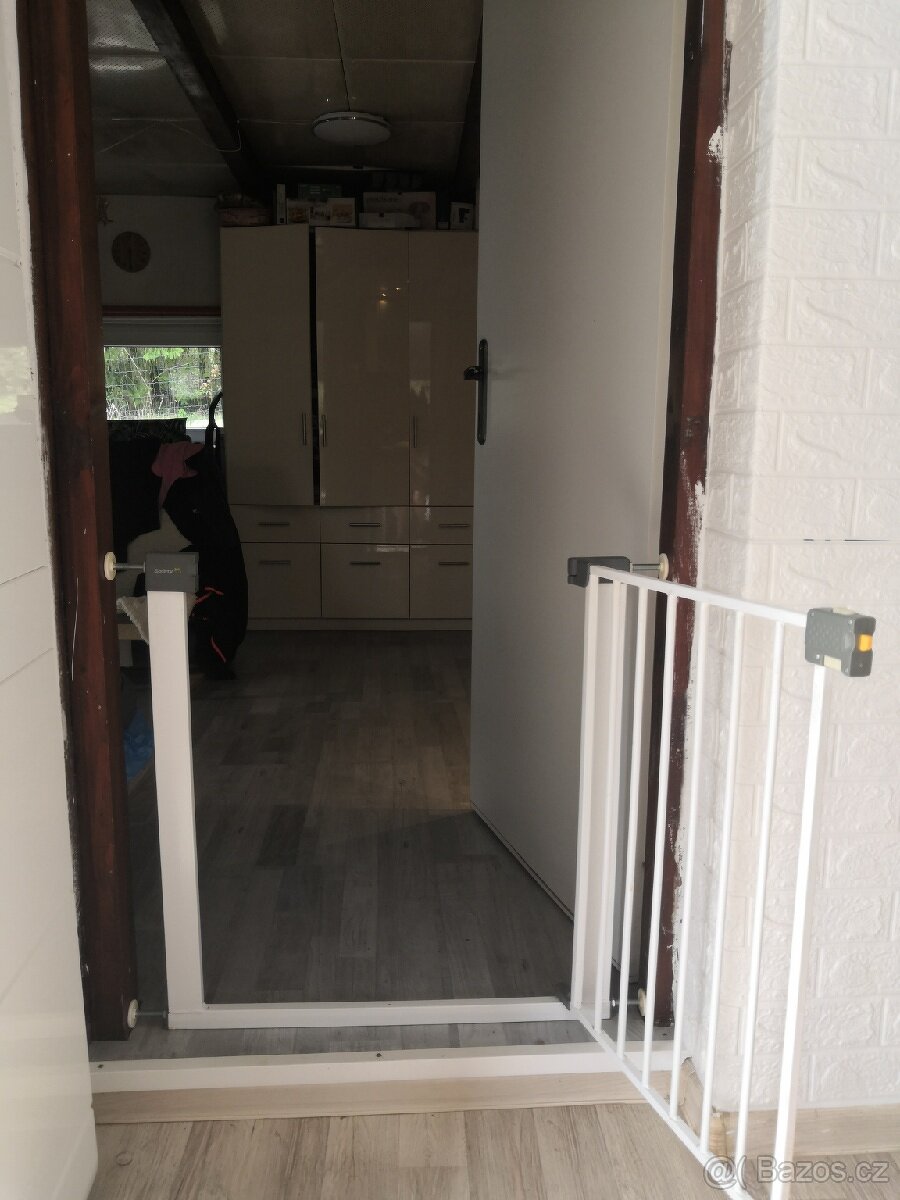 Mřížka mezi dveře - 4