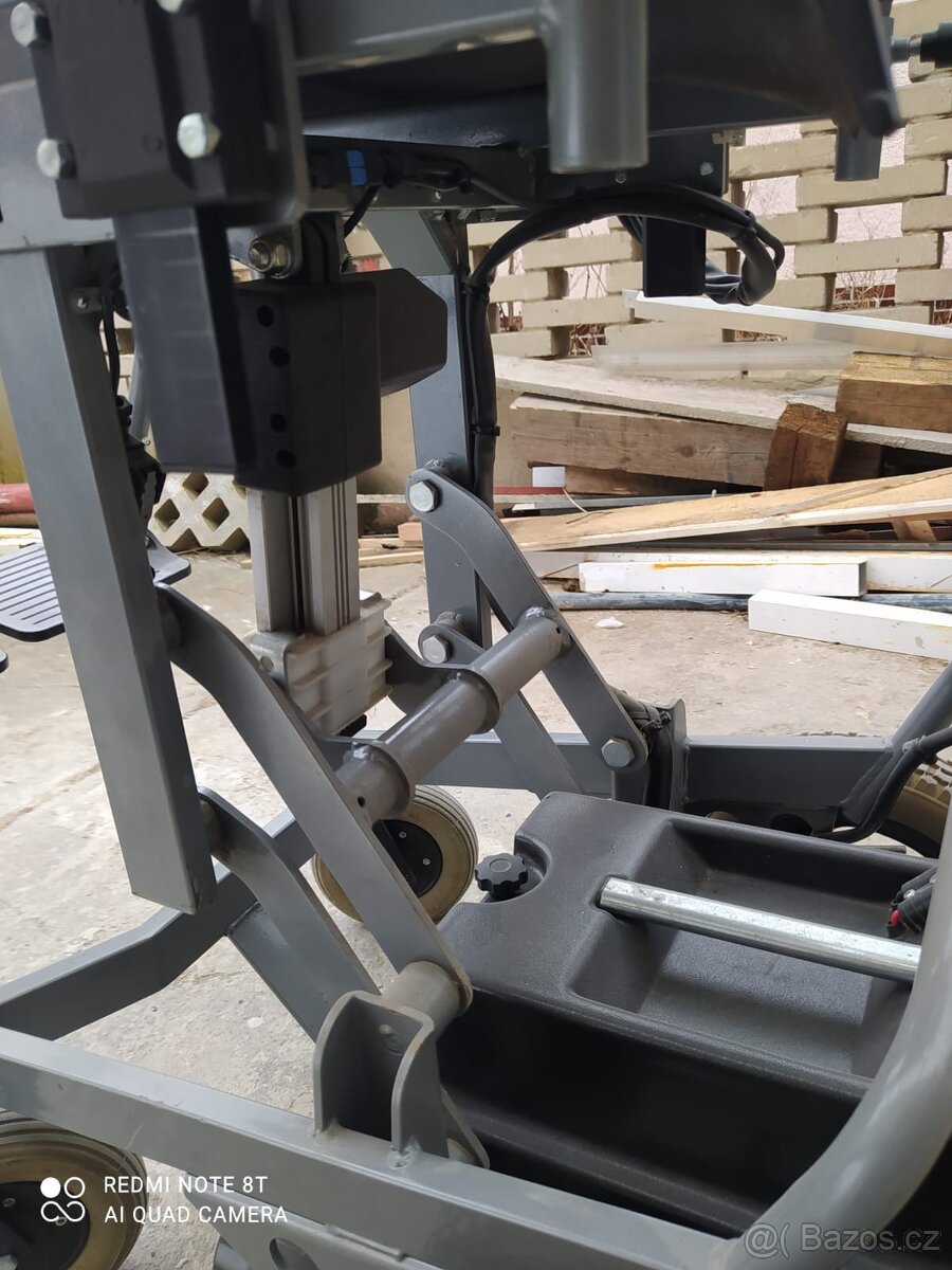 Elektrický invalidní vozík - 4