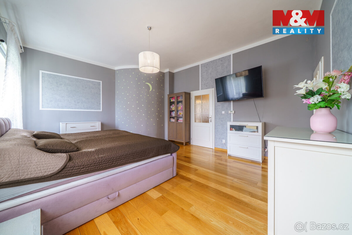 Pronájem rodinného domu, 244 m², Karlovy Vary, ul. Motýlí - 4