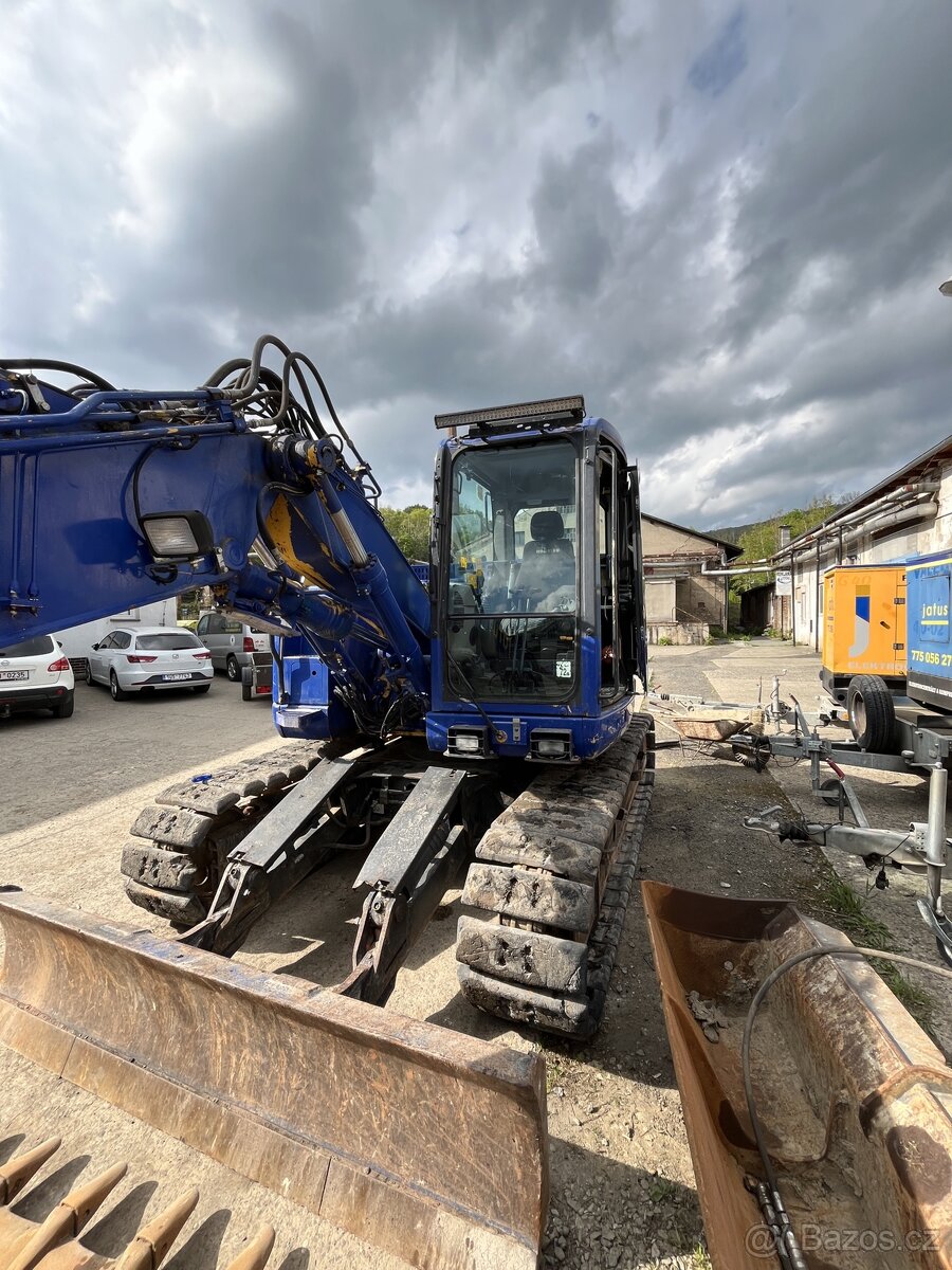 Komatsu PC138-10 15 tun Pásové rypadlo - bagr - 4