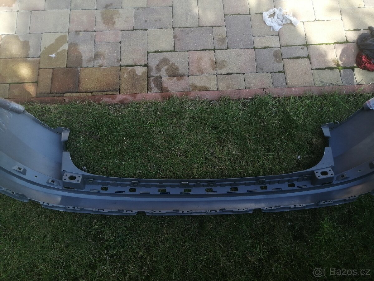 nový zadní nárazník vrchní škoda kodiaq facelift 2021 - 4