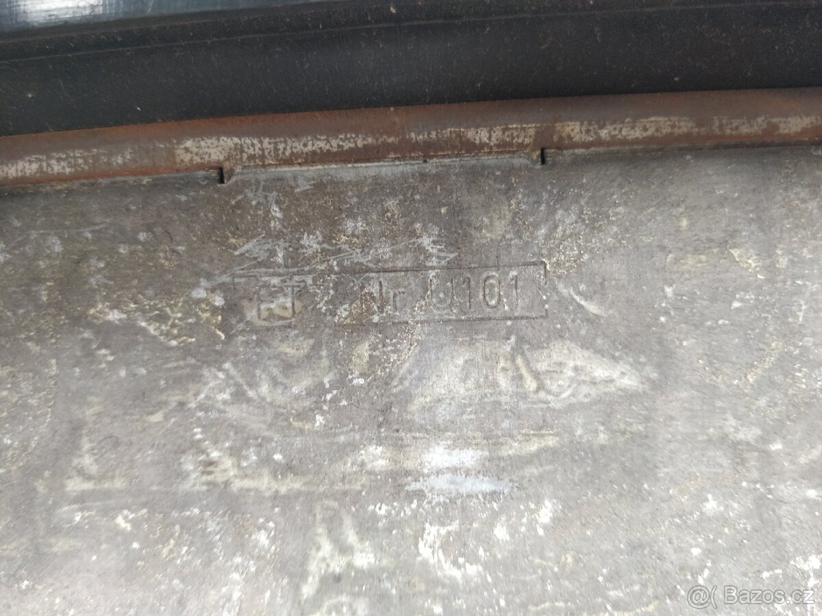 Retro autorádio Grundig do veterána - 4