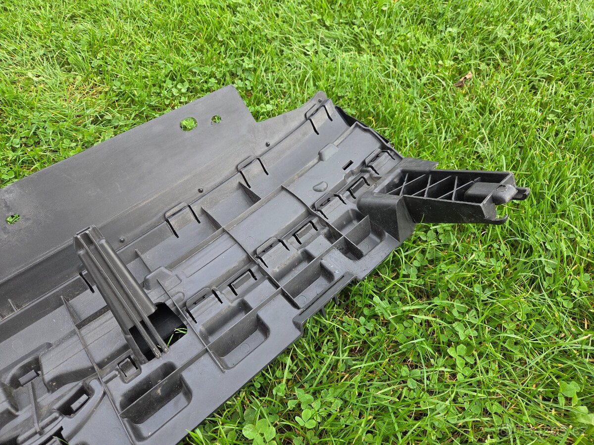 Maska/mřížka Volkswagen Caddy 5 - 4