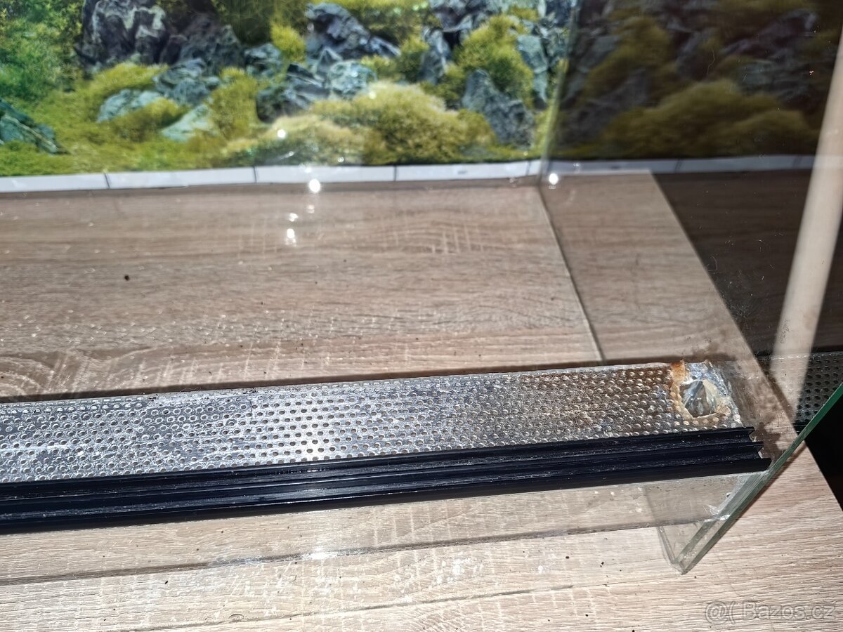 Skleněne terárium s dvířky - 4