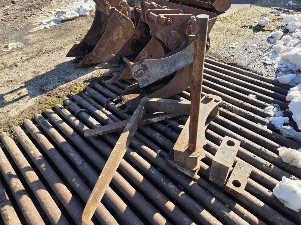 Lžíce pro traktorbagr - 4