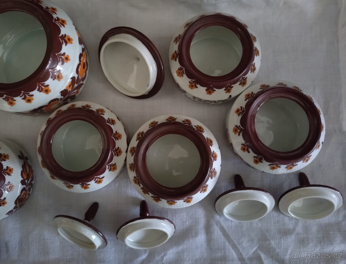 sada kořenky, slánka, cukřenka a mlékovka - 4