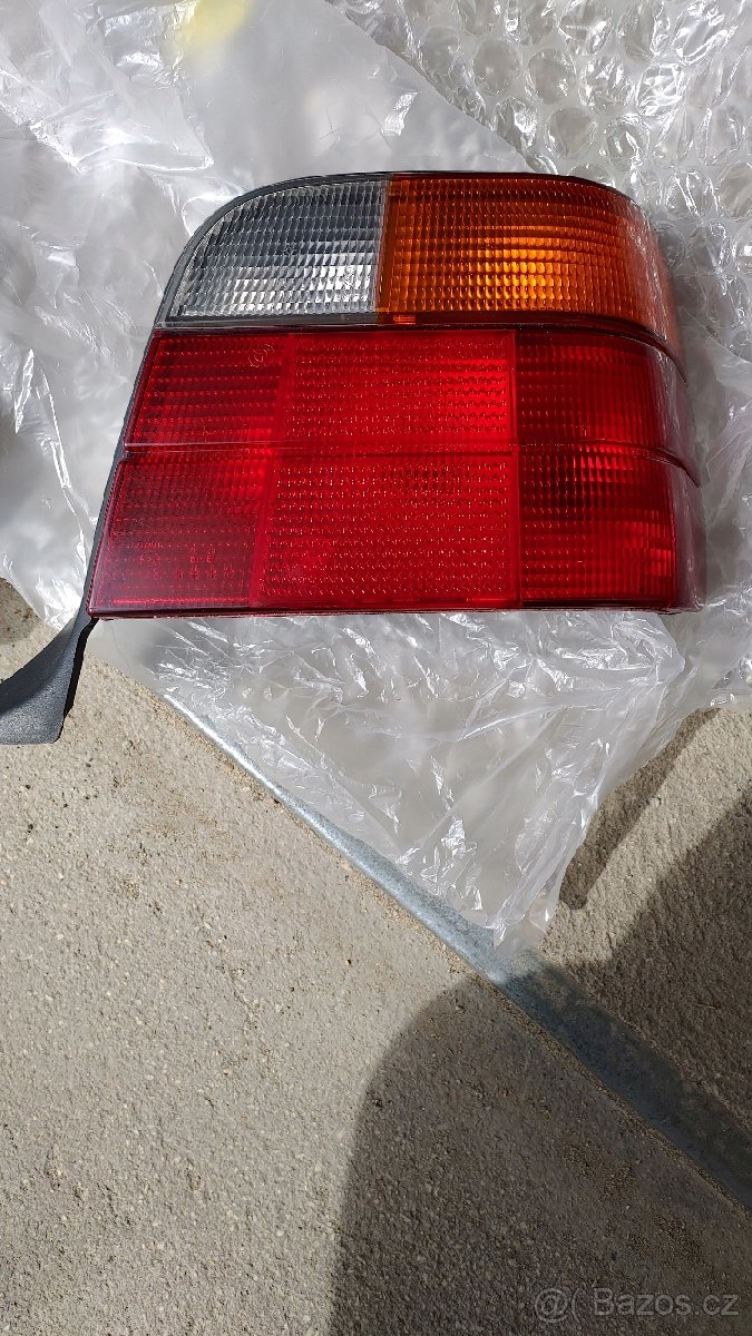 BMW 320i, E36 Combi - zadní světla - 4