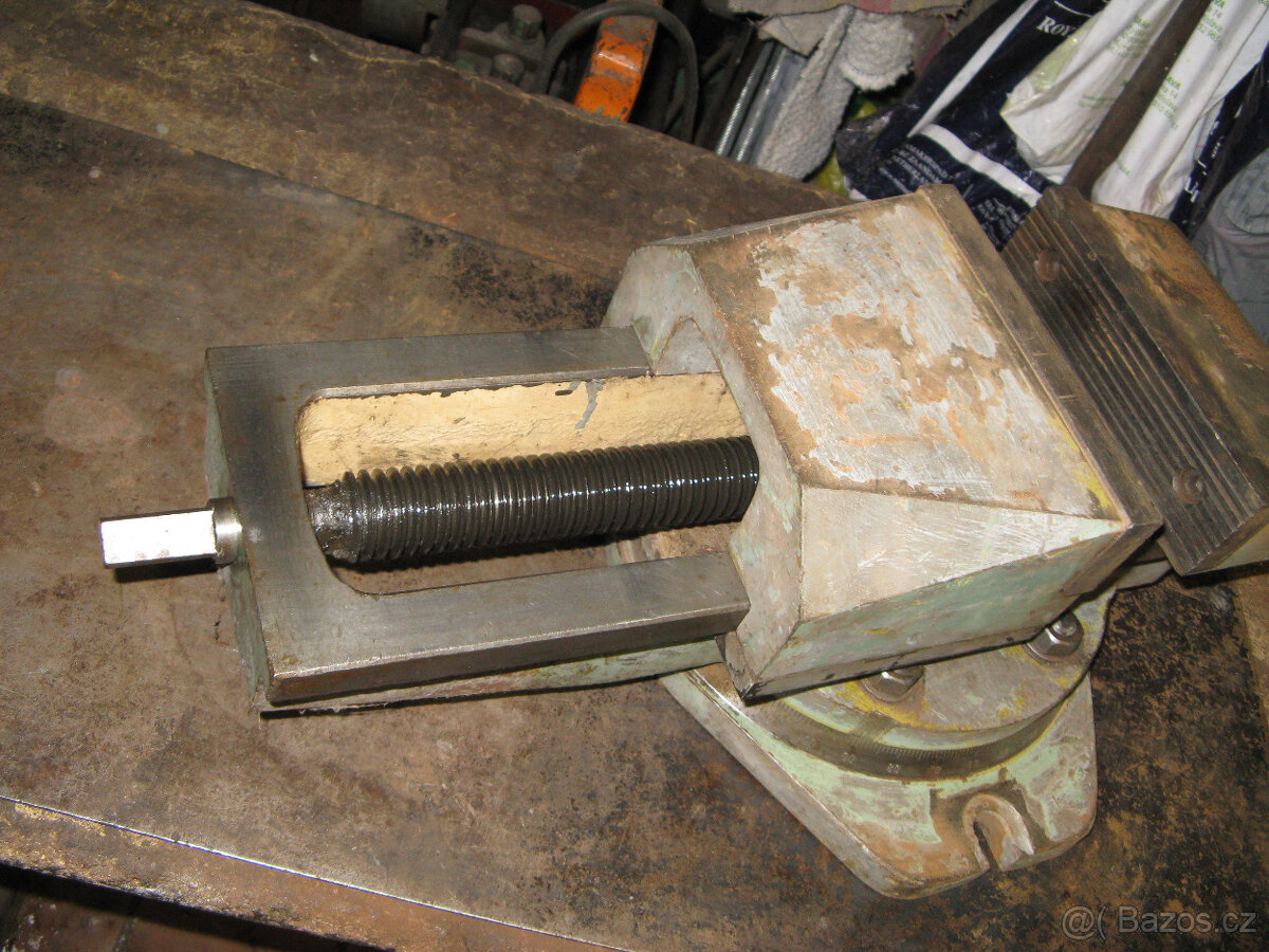 velký svěrák pod frezku - 4
