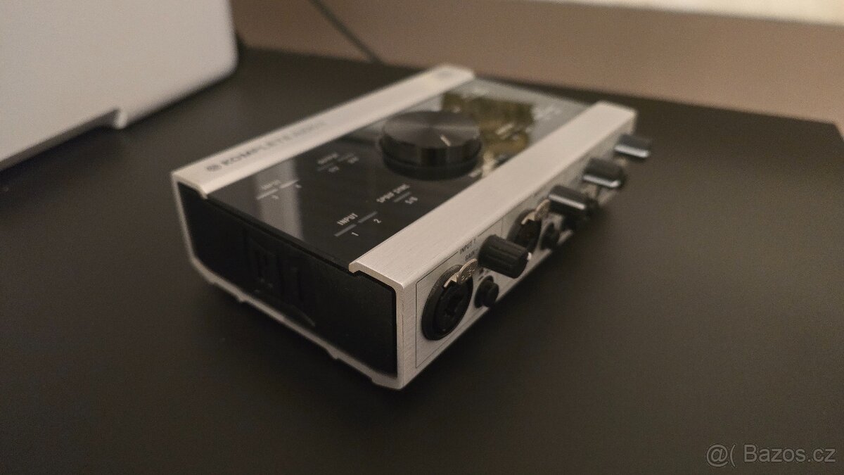 Komplete Audio 6 zvuková karta - 4