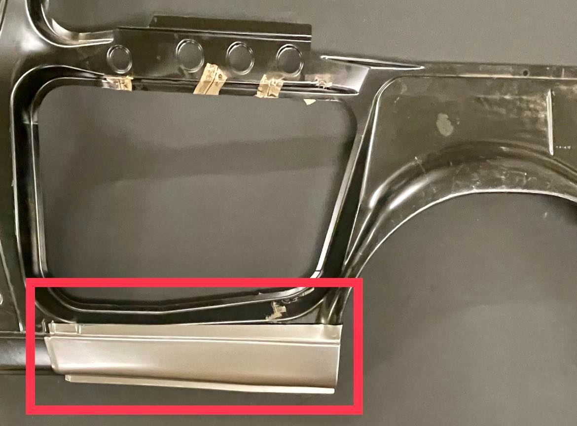 Felicia Pickup - zadní část prahů - 4